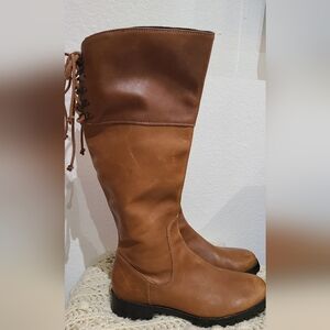 Cole Hann Nike Air leather Waterproof boots size 8.5.